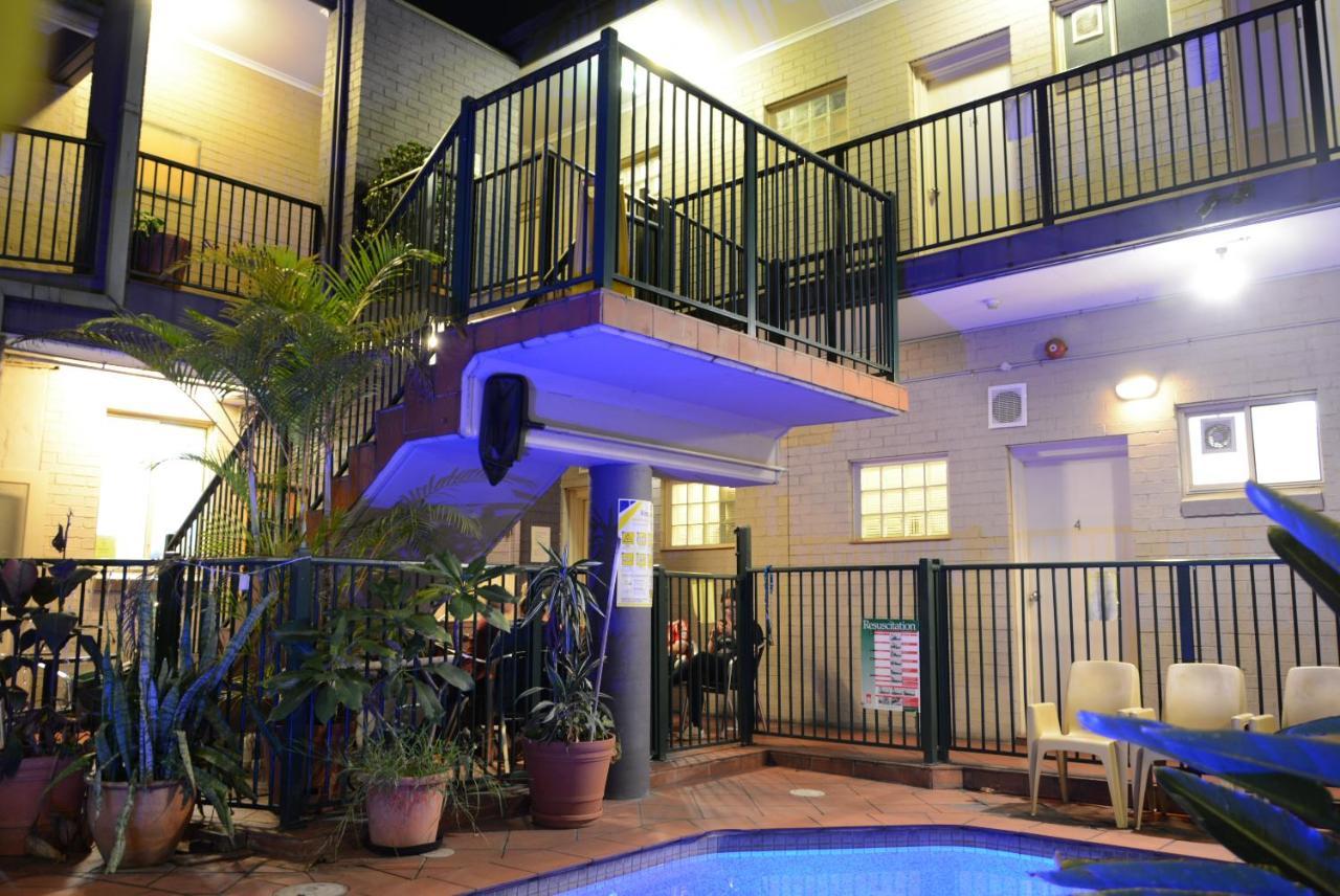 Хостел Newtown Backpackers Сидней Экстерьер фото